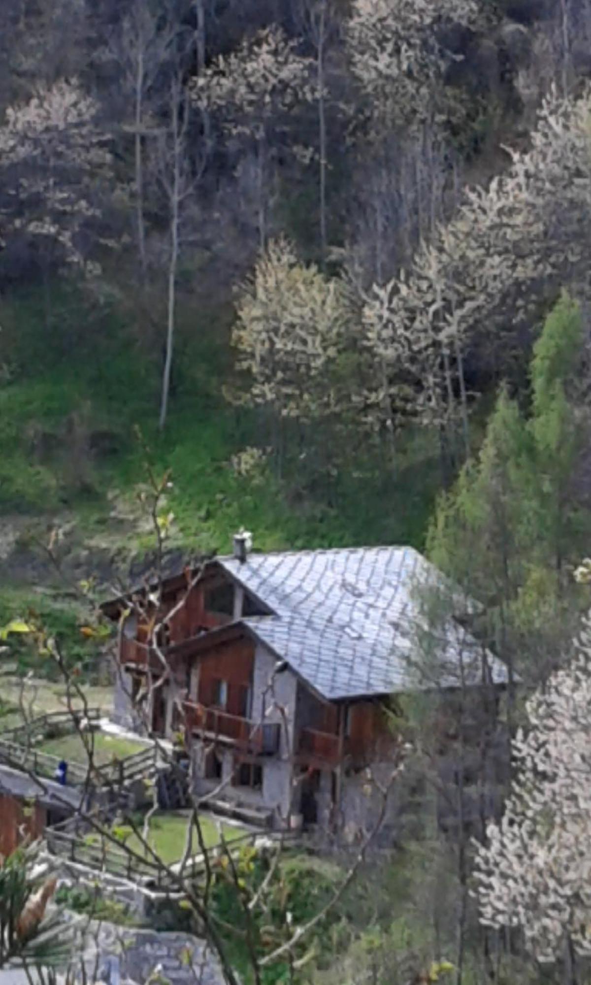 Artemisia B&B ลาซัลเล ภายนอก รูปภาพ
